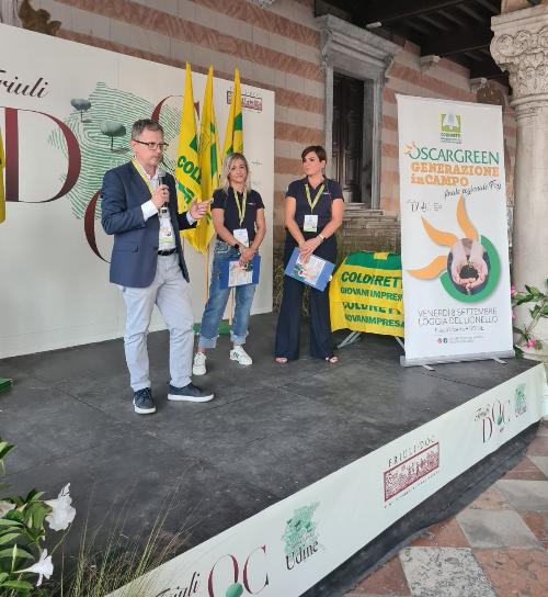 L'intervento dell'assessore al premio di Coldiretti