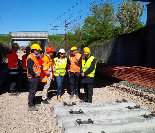 Carlo De Giuseppe (Direttore territoriale produzione Friuli Venezia Giulia di RFI), Mariagrazia Santoro (Assessore regionale Infrastrutture) e Furio Honsell (Sindaco Udine) in sopralluogo ai lavori per il riassetto del nodo ferroviario - Udine 16/04/2014