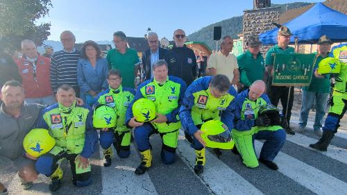 L'assessore regionale Riccardo Riccardi alla cicloturistica dedicata a Enzo Cainero