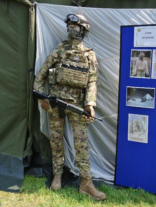 Allestimenti d'arma nella Cittadella dell'ottantasettesima Adunata nazionale degli Alpini, in parco Galvani - Pordenone 09/05/2014