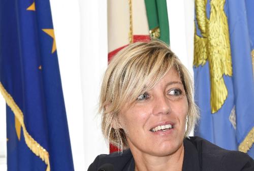 L’assessore alle Finanze Barbara Zilli durante la decima riunione della cabina di regia per il Pnrr