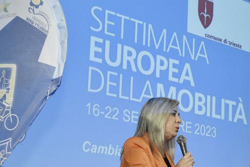 L'assessore regionale alle Infrastrutture e Territorio Cristina Amirante alla sala Luttazzi del Magazzino 26 a Trieste