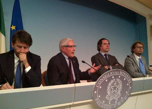 Dario Franceschini (Ministro Beni e Attività culturali e Turismo), Franco Marini (Presidente Comitato storico scientifico Anniversari di interesse nazionale), Riccardo Muti e Luca Lotti (Sottosegretario Presidenza Consiglio Ministri) - Roma 23/06/2014