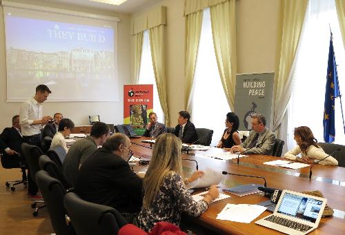 Dario Roustayan (Amministratore delegato Pilosio S.p.A.), Siba Shakib (Regista e scrittrice iraniana) e Sergio Bolzonello (Vicepresidente Regione FVG) in conferenza stampa di presentazione del quarto Pilosio Building Peace Award, nella sede della Regione Friuli Venezia Giulia - Trieste 25/06/2014