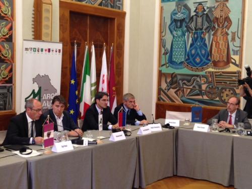 Gianni Torrenti (Assessore regionale Cultura) alla conferenza delle Regioni alpine d'Europa, nella Sala Depero della Provincia autonoma - Trento 27/06/2014