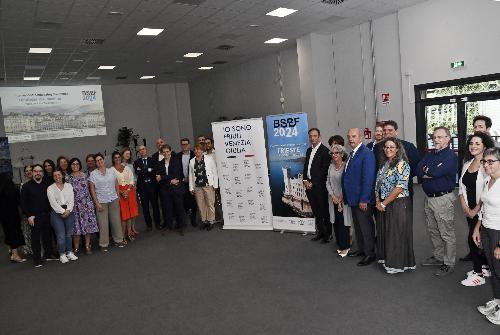 La delegazione del comitato organizzatore internazionale del Bsbf assieme alle autorità presenti al Trieste convention center 