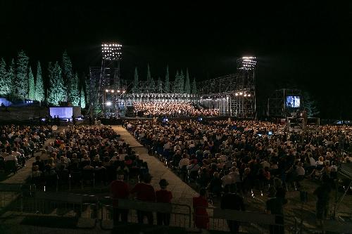 Il Sacrario Militare durante la "Messa di Requiem" di Giuseppe Verdi, Concerto in onore dei Caduti di tutte le guerre, diretta dal maestro Riccardo Muti - Redipuglia (GO) 06/07/2014
