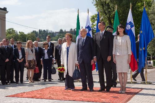 I Capi di Stato Giorgio Napolitano (Italia) e Borut Pahor (Slovenia), e signore, nella Piazza della Transalpina - Gorizia 07/07/2014