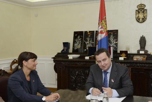 Debora Serracchiani (Presidente Regione Friuli Venezia Giulia) e Ivica Dačić (Vicepremier e ministro Affari Esteri Repubblica di Serbia) - Belgrado 09/07/2014