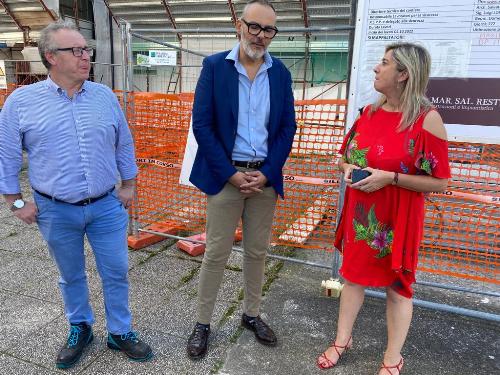 L’assessore regionale alle Infrastrutture e territorio Cristina Amirante a margine della visita al cantiere dell’Ater a Lucinico (Gorizia)