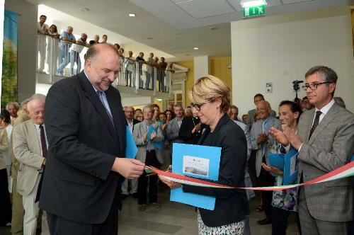 Roberto Cosolini (Sindaco Trieste) Maria Sandra Telesca (Assessore regionale Salute) e Francesco Peroni (Assessore regionale Finanze) all’inaugurazione del nuovo Polo tecnologico dell’Ospedale Maggiore – Trieste 25/07/2014