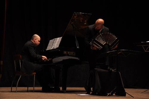 Il duo sardo Contramilonga, Bandoneòn Fabio Furia e Pianoforte Marcello Melis