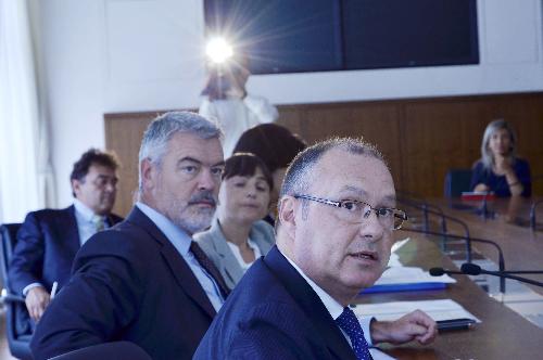 Paolo Panontin (Assessore regionale Funzione pubblica e Coordinamento Riforme) e Lorenzo Pozza (Presidente Insiel S.p.A.) in conferenza stampa sull'avanzamento del Programma ERMES - Trieste 02/09/2014