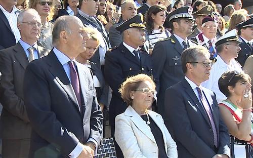 Alessandro Pansa (Capo Polizia di Stato), Francesca Adelaide Garufi (Prefetto Trieste), Francesco Peroni (Assessore regionale Finanze) e Fabiana Martini (Vicesindaco Trieste) alla cerimonia di Giuramento del 189° Corso Allievi Agenti della Polizia di Stato - Caserma Duca D'Aosta - Trieste 17/09/2014