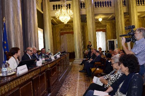 Celebrazione dei 50 anni del Consorzio per la Fisica, nella Sala Maggiore della Camera di Commercio - Trieste 19/09/2014