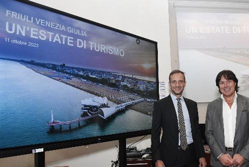 Il governatore del Friuli Venezia Giulia, Massimiliano Fedriga, con l'assessore regionale al Turismo Sergio Emidio Bini. 
