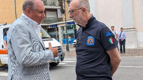 L'assessore Riccardo Riccardi a Mortegliano con il sindaco del paese 