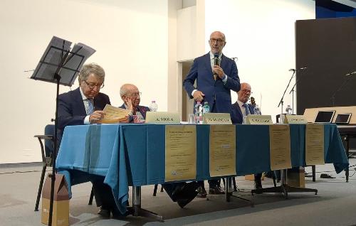 L'assessore regionale Riccardi interviene a Grado al Premio solidarietà con presidente della Consulta regionale delle associazioni delle persone con disabilità e delle loro famiglie del Friuli Venezia Giulia, Mario Brancati e il commissario straordinario del Comune di Grado Augusto Viola