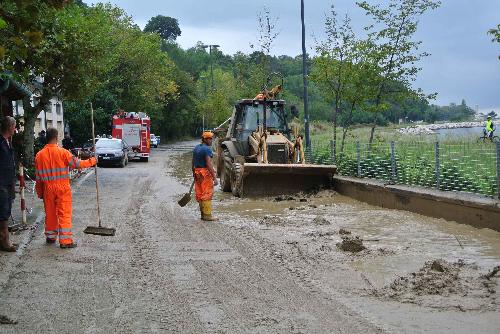 La zona della casa colpita da una frana causata dal maltempo, sulla strada per Lazzaretto - Muggia (TS) 15/10/2014