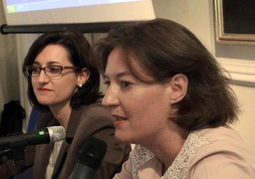 Sara Vito (Assessore regionale Ambiente) e Mara Černic (Vicepresidente Provincia Gorizia) al convegno "Isonzo: un fiume da amare", a Palazzo Attems Petzenstein - Gorizia 14/10/2014