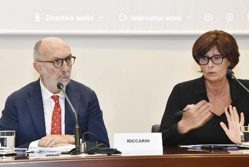 Gli assessori regionali Riccardo Riccardi e Alessia Rosolen in Sala Predonzani a Trieste