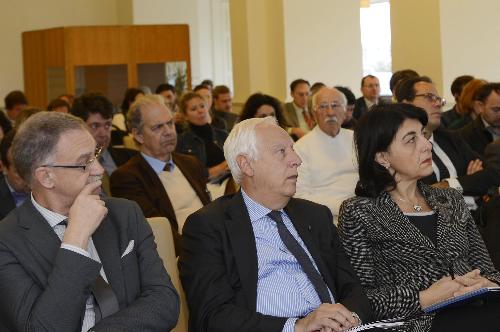 Maurizio Fermeglia (Rettore Università Trieste), Vittorio Zollia (Assessore Infrastrutture Provincia Trieste) e Mariagrazia Santoro (Assessore regionale Infrastrutture) alla presentazione dei risultati finali del Progetto di Cooperazione transfrontaliera "Adria A. Accessibilità e sviluppo per il ri-lancio dell'area dell'Adriatico interno" (Programma Italia-Slovenia 2007-2013), al Savoia Excelsior Palace - Trieste 23/10/2014