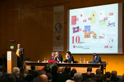 Intervento di Carlo Petrini (Fondatore Slow Food) alla Commissione Politiche Agricole - Salone internazionale del Gusto, Torino 23/10/2014