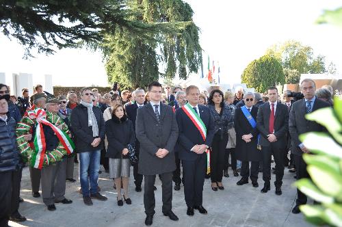 Mariagrazia Santoro (Assessore Regione FVG) alla cerimonia di commemorazione delle vittime del Campo di Concentramento della Seconda Guerra mondiale, con autorità italiane, slovene e croate - Gonars 01/11/2014