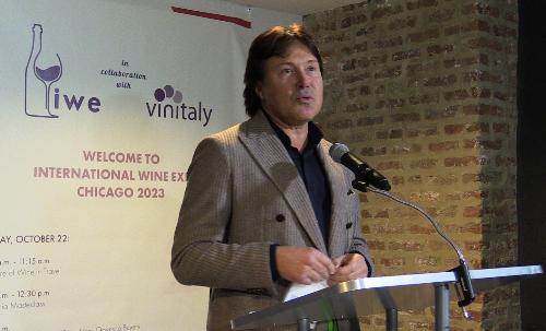 L'intervento dell'assessore Bini alla cerimonia di apertura dell'International wine expo a Chicago
