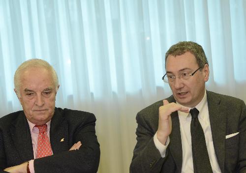 Enzo Cainero (Manager sportivo) e Sergio Bolzonello (Vicepresidente Regione FVG e assessore regionale Attività produttive) alla presentazione del "gemellaggio" tra il sacro Monte Fuji, nella prefettura di Shizuoka in Giappone, e il Monte Zoncolan, in Carnia - Udine 13/11/2014