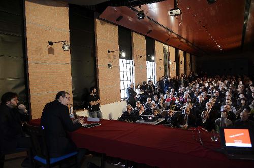 Michele Bregant (Direttore generale TurismoFVG) e Sergio Bolzonello (Vicepresidente Regione FVG e assessore Attività produttive) alla presentazione del "Piano Operativo 2015" di TurismoFVG, al Meeting Point San Marco - Palmanova 09/12/2014