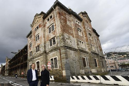 Il governatore Massimiliano Fedriga in Porto Vecchio con l'architetto Alfonso Femia