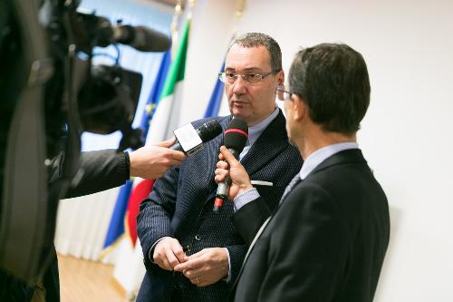 Sergio Bolzonello (Vicepresidente Regione FVG e assessore Attività produttive) alla conferenza stampa di presentazione di "Rilancimpresa.FVG - Riforma delle Politiche Industriali" - Udine 20/12/2014