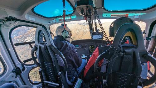 Una fase del sorvolo del territorio in elicottero da parte dell'assessore regionale con delega alla Protezione civile Riccardo Riccardi