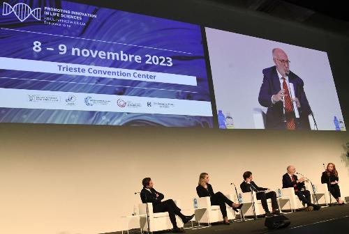 L'intervento dell’assessore alla Salute Ricardo Riccardi durante l’evento internazionale "Promuovere l’innovazione nelle Scienze della Vita - Friuli Venezia Giulia, The place to be".