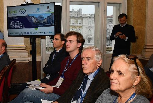 Alcuni dei partecipanti al Connect Roadshow del Global Manufacturing Industrial Summit a Trieste