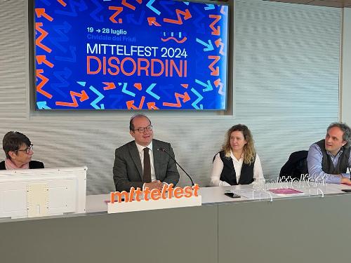 Un momento della conferenza stampa della 33. edizione di Mittelfest con il vicegovernatore con delega alla Cultura del Fvg, Mario Anzil.