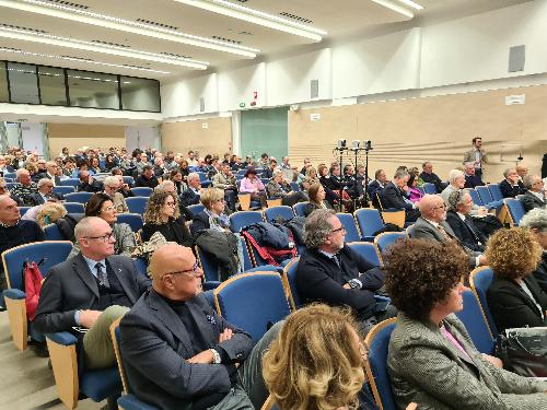 Il numeroso pubblico in Fiera a Pordenone per partecipare al prima tappa del roadshow sulle eccellenze del Nordest nel 2023, organizzato dagli Ordini dei commercialisti del Triveneto.