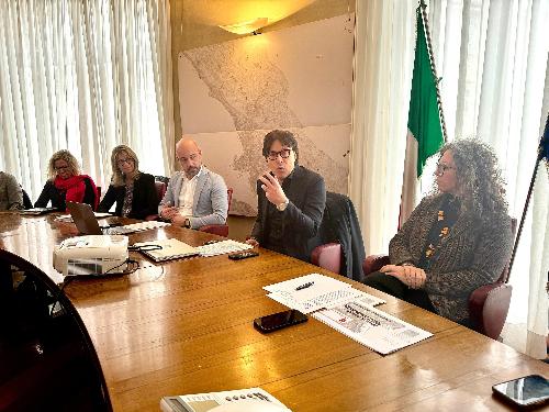 L'assessore regionale Sergio Emidio Bini durante il suo intervento