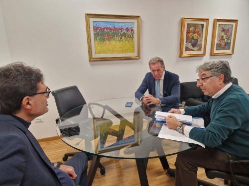 L'incontro dell’assessore alla Difesa dell’ambiente Fabio Scoccimarro con il commissario di Grado Augusto Viola.