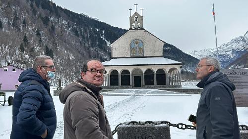 Il vice governatore con delega alla cultura Mario Anzil in visita al museo della Grande Guerra di Timau