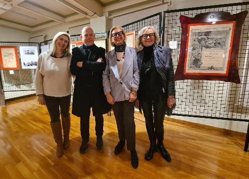 L'assessore regionale Amirante visita la mostra Somsi a palazzo Gregoris con il presidente Tomadini e gli assessori comunali Cucci e Cristofoli 
