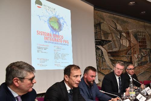 Il governatore Massimiliano Fedriga interviene al convegno "Sistema idrico integrato Fvg tra opportunità e prospettive" a Udine