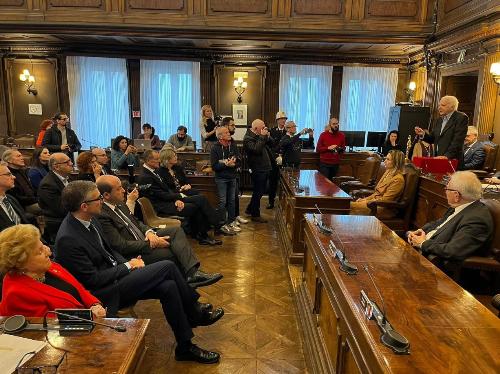 L’assessore regionale alle Autonomie locali Pierpaolo Roberti in prima fila alla cerimonia di consegna del San Giusto d’oro 2023.