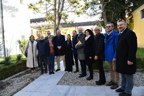 L'assessore ZIlli (terza in prima fila da sinistra) a Cormons per la presentazione del progetto ArtrNet Collio-Gorizia