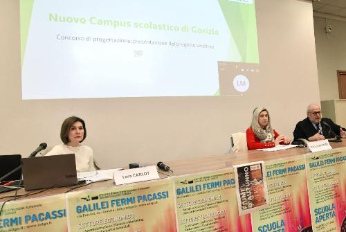 L’assessore alle Infrastrutture Cristina Amirante alla presentazione del nuovo campus scolastico che si è tenuta a Gorizia.