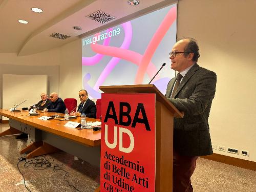 Il vice governatore con delega alla Cultura Mario Anzil ha portato oggi alla cerimonia di inaugurazione dei nuovi spazi dell’Accademia di belle arti di Udine 