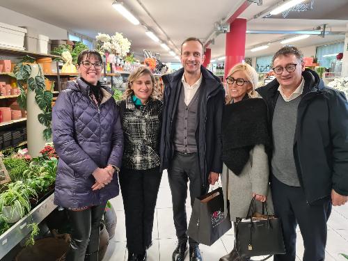 Il governatore Fedriga in visita allo stabilimento Mec Ingross a Fontanafredda