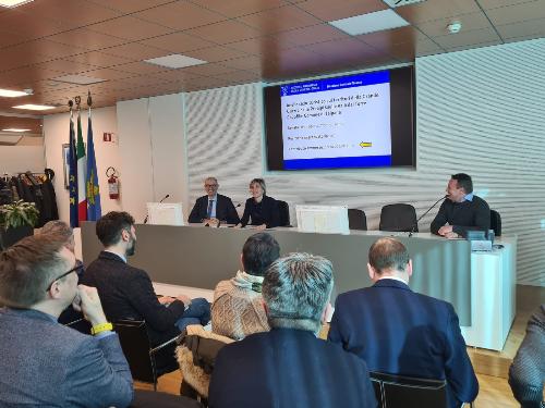 L'assessore Zilli alla presentazione dei progetti sovracomunali a Udine