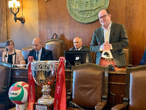 L'intervento del vicegovernatore Mario Anzil nel corso della conferenza stampa di presentazione della Final four di Coppa Italia femminile di volley